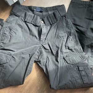 Womens 511 tactical pants. Black size 4 long!
